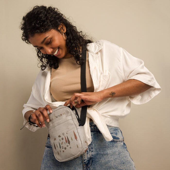 Gabbeh Pastoral Utility Crossbody Bag - Image 13